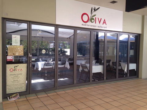 Oliva Restaurant - Go Out 0