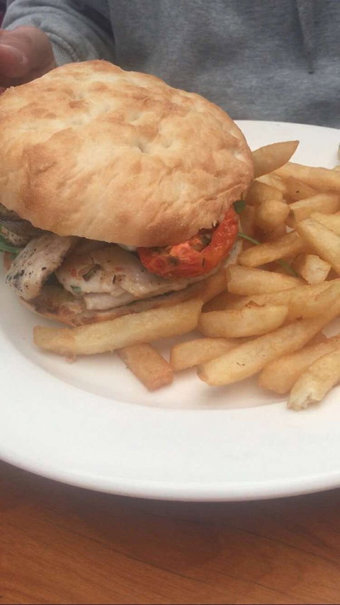 The Berry Hotel - Pubs and Clubs 0