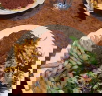 Cooks Hill Hotel - Go Out