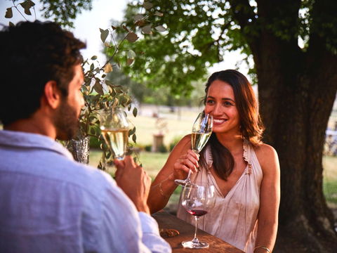 De Beaurepaire Wines - Pubs and Clubs 0