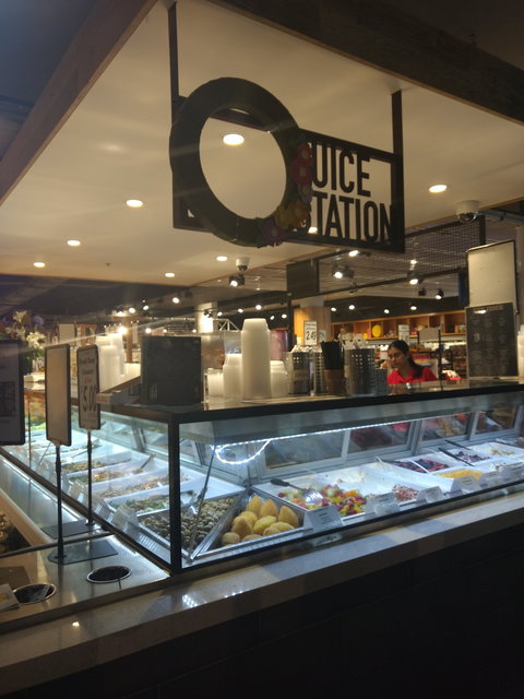 Fruitezy Juice Station - Go Out 0