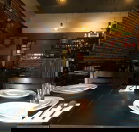 Union Tree Thai - Go Out