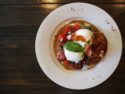 Mad Spuds Cafe - Go Out 0