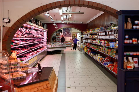 Knights Meats And Deli - Go Out 0