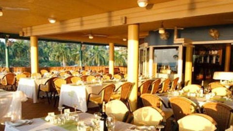 La Beach Restaurant - Go Out 1