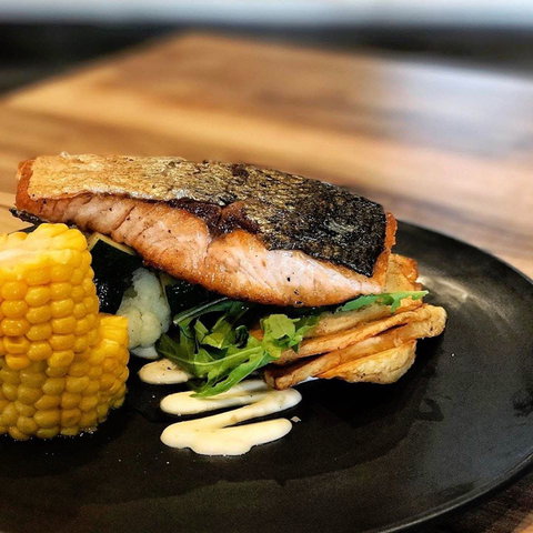 Mannelli's Cafe At Burnside - Pubs and Clubs 0