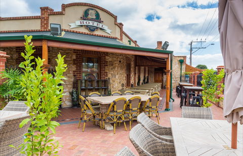 Normanville Hotel - Pubs and Clubs 0