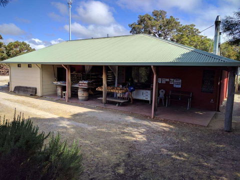 Yallingup Woodfired Bakery - Pubs and Clubs 0