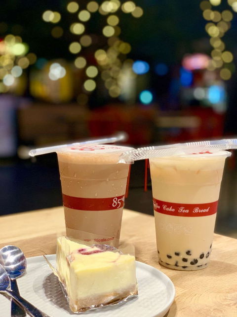 85 Degrees Bakery & Cafe - Waterloo - Go Out 0