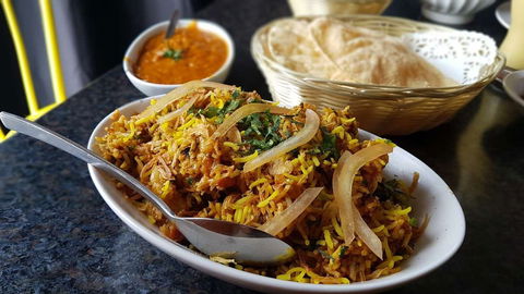 Fast N Fusion Curry House - Go Out 0