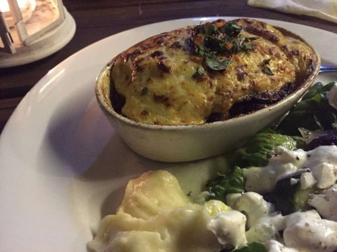 Lefty's Restaurant - Go Out 0