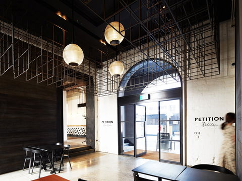 Petition Kitchen - Go Out 0