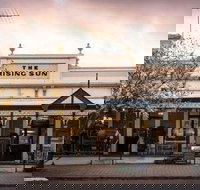 The Rising Sun Hotel Auburn - Pubs and Clubs