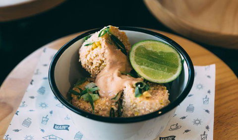 Izzy's Restaurant - Go Out 3