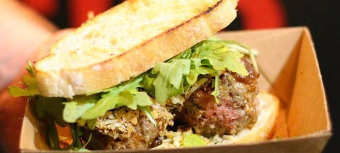 Mannelli's Cafe Burnside - Go Out 2