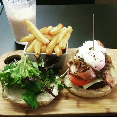 Forest Hill Coffee House - Pubs and Clubs 0