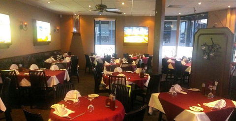 Georgio's Seafood & Steak House - Pubs and Clubs 1