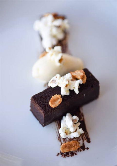 Linq Bar Restaurant - Go Out 6