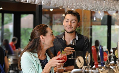 Mediterrani - Pubs and Clubs 11