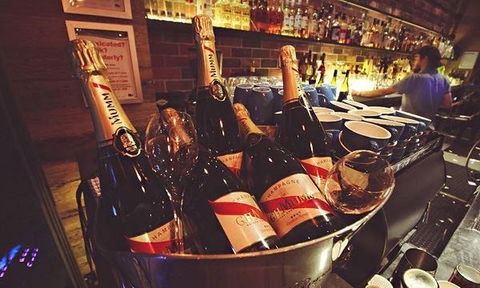Soho Restaurant & Bar - Pubs and Clubs 6