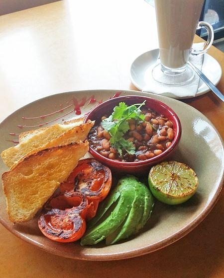 Agatha's Licensed Cafe - Go Out 10