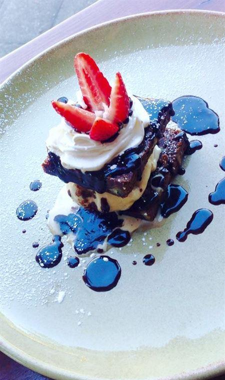 Agatha's Licensed Cafe - Go Out 4