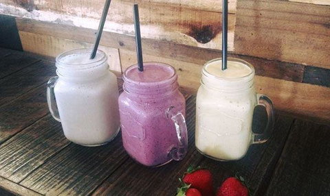 Blue Jay Cafe - Pubs and Clubs 17