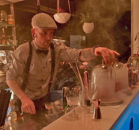 Flics Kitchen - Pubs and Clubs 10