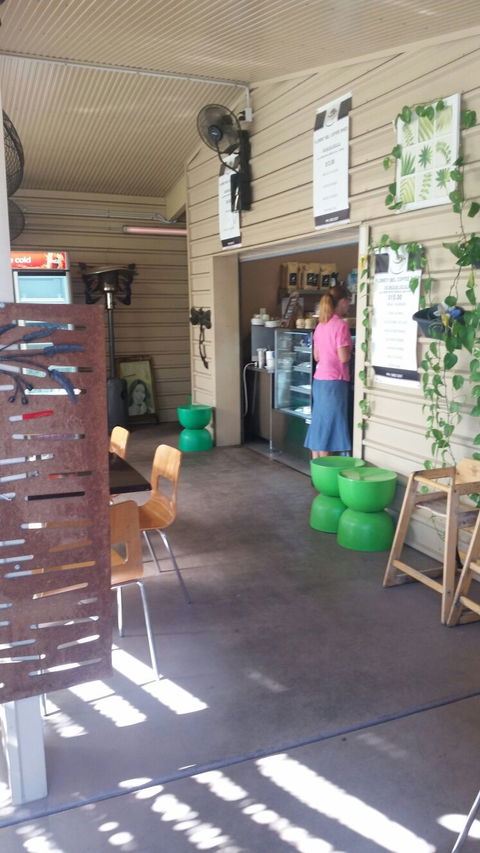 Florrey Bel Coffee Shed - Go Out 6