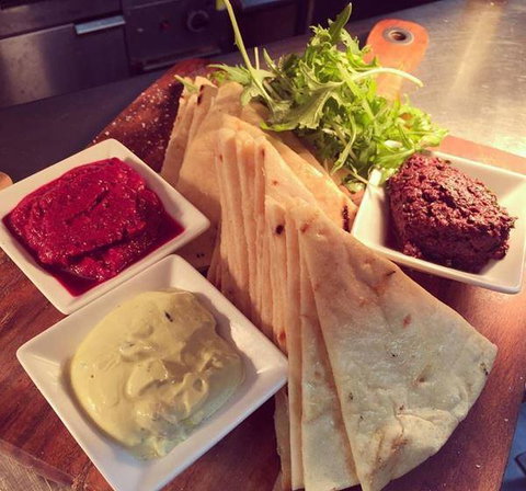 Clique Brothers - Yogurt With Friends - Go Out 8