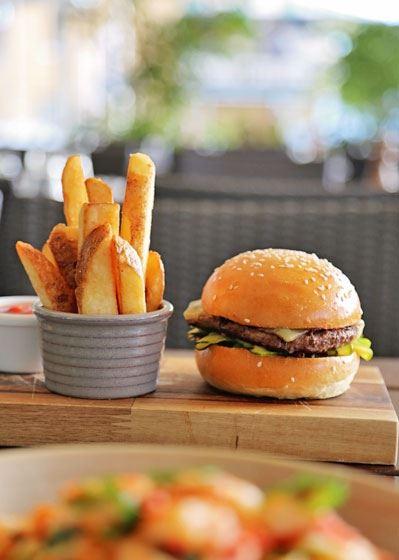 Tradewinds Bar & Bistro - Go Out 0