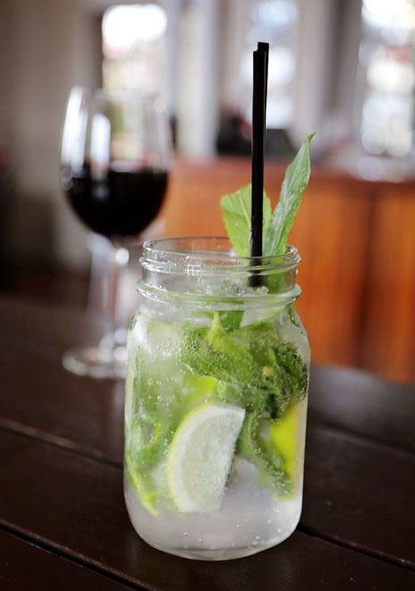 Tradewinds Bar & Bistro - Go Out 6