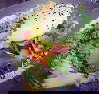 Earthy Eats - Pubs and Clubs