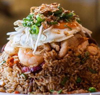 Emerald Gardens - Pubs and Clubs