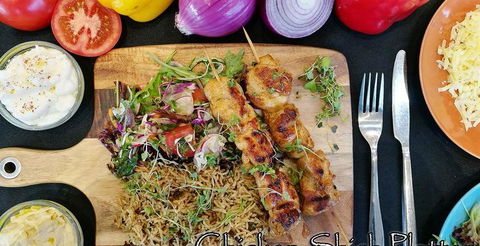 Mt Everest Nepalese Restaurant - Pubs and Clubs 7