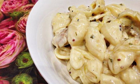 Amber Rose Food Store - Go Out 10