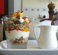 Cafe D'lish - Pubs and Clubs