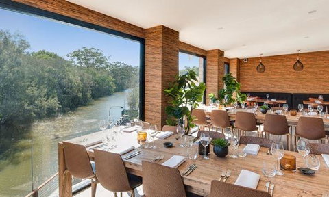 The Sunken Monkey - Pubs and Clubs 8