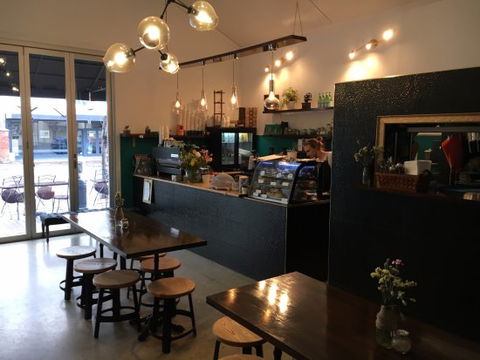 Coffee Institute - Go Out 0