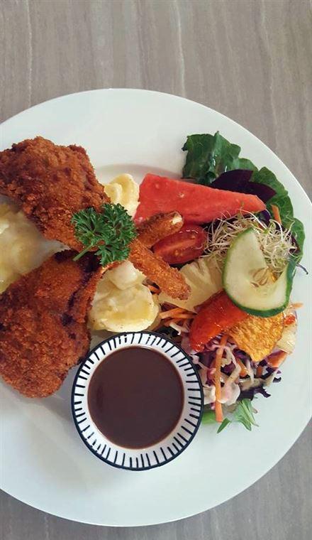 Bethungra Olde School T-House - Go Out 10