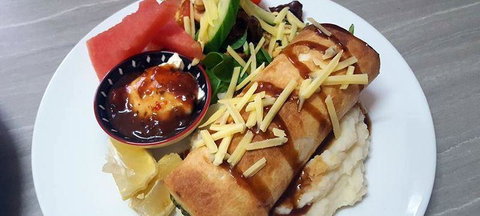 Bethungra Olde School T-House - Go Out 7