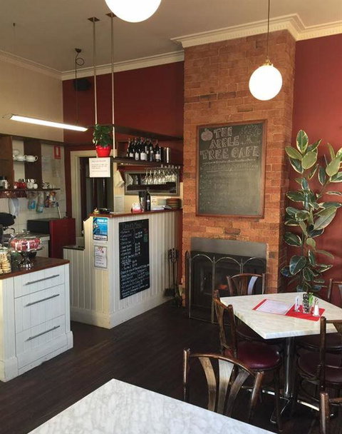 The Apple Tree Cafe - Pubs and Clubs 10