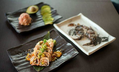 Aurora Ozone Hotel Restaurant - Go Out 1