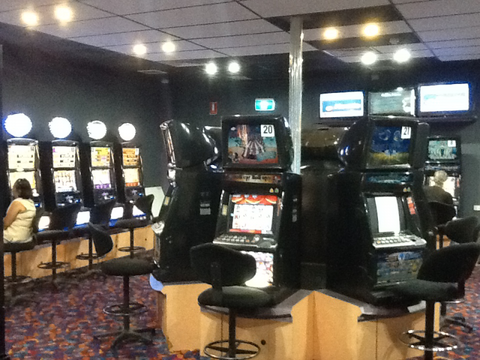 Tennant Creek Memorial Club - Go Out 0