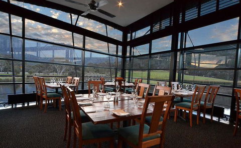Cuisine Restaurant & Bar - Pubs and Clubs 11