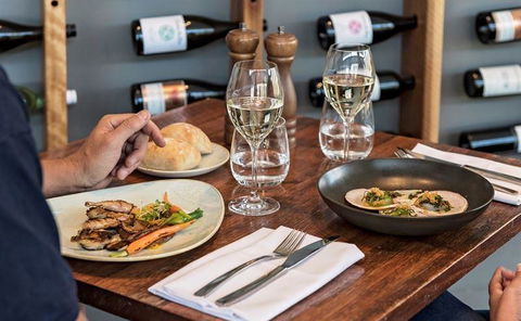 Cuisine Restaurant & Bar - Pubs and Clubs 13