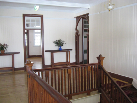 Babinda State Hotel - Go Out 3