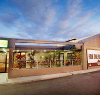 Balaclava Graziers Steakhouse - Go Out