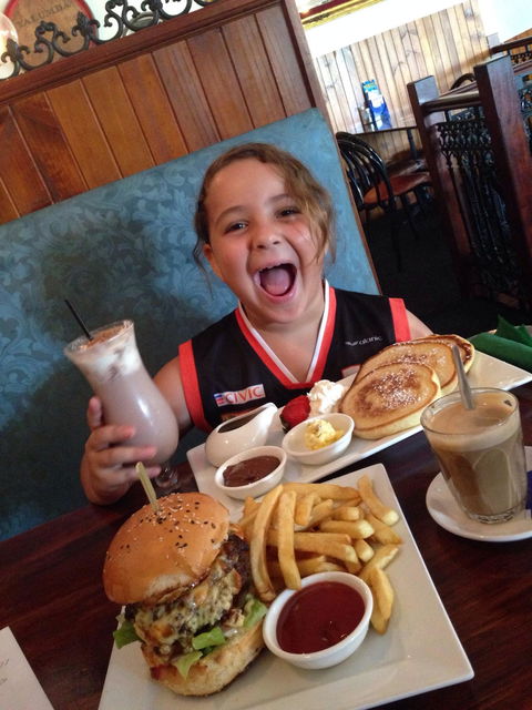 The Arch Rival Bar & Grill - Go Out 3