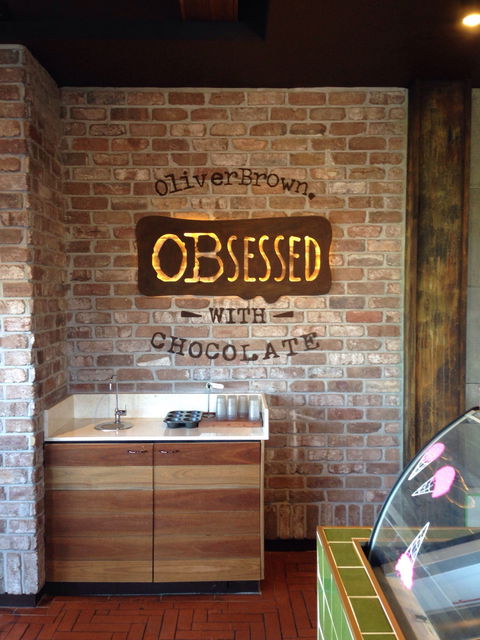 Oliver Brown Chocolate Cafe - Pubs and Clubs 11